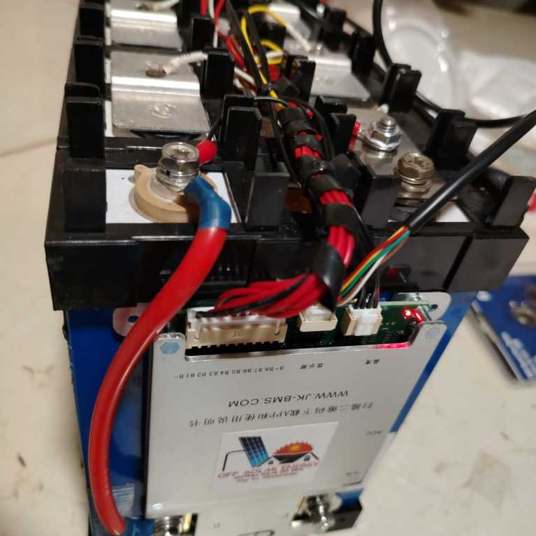 Pawaerbank Lifepo4  EVESOLLAR  24V 100Ah grau A  BMS JK Bluetooth