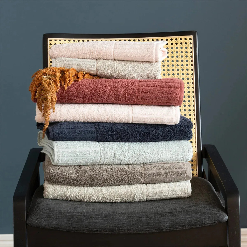 Toalha Banhão Camesa Velour Neo Classic 85x150cm - 100% Algodão Lisa Toque Macio Alta Absorção Uso Diário