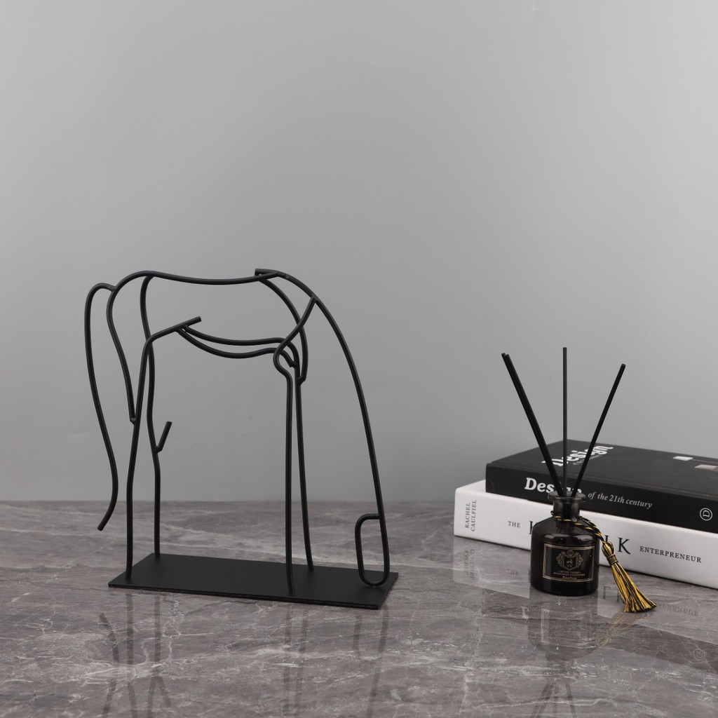 EWRM Nordic Creative Abstract Metal Line Horse Decorative Ornament for Office, TV Cabinet, Showroom, Entryway, Home Deco