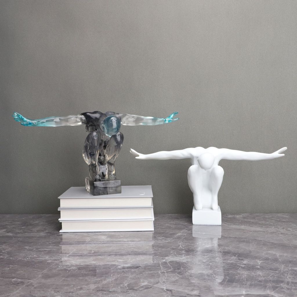 Nordic resin figure of a diving athlete with wings, decorative ornament for model homes, study rooms, living rooms, dini