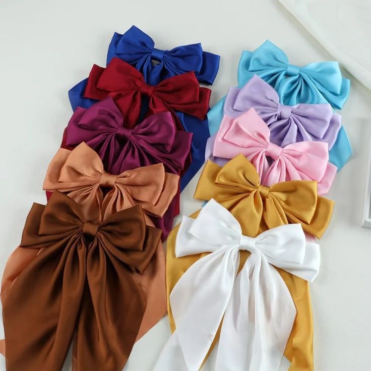 Laço de Cetim Luxuoso – Toque de Elegância para o Seu Visual