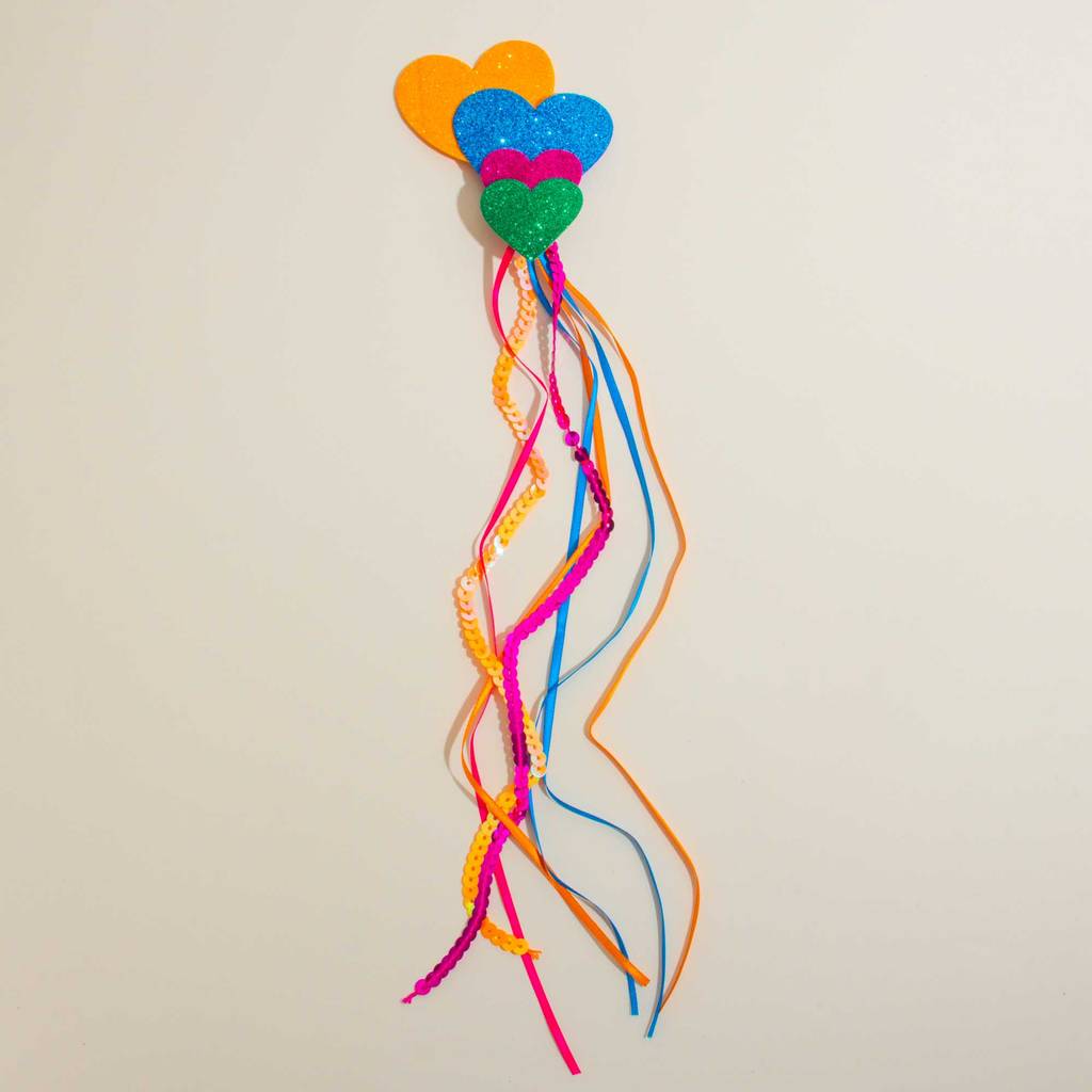 Presilha Ear Cuff Carnaval Mix Corações Coloridos E Fitas  -