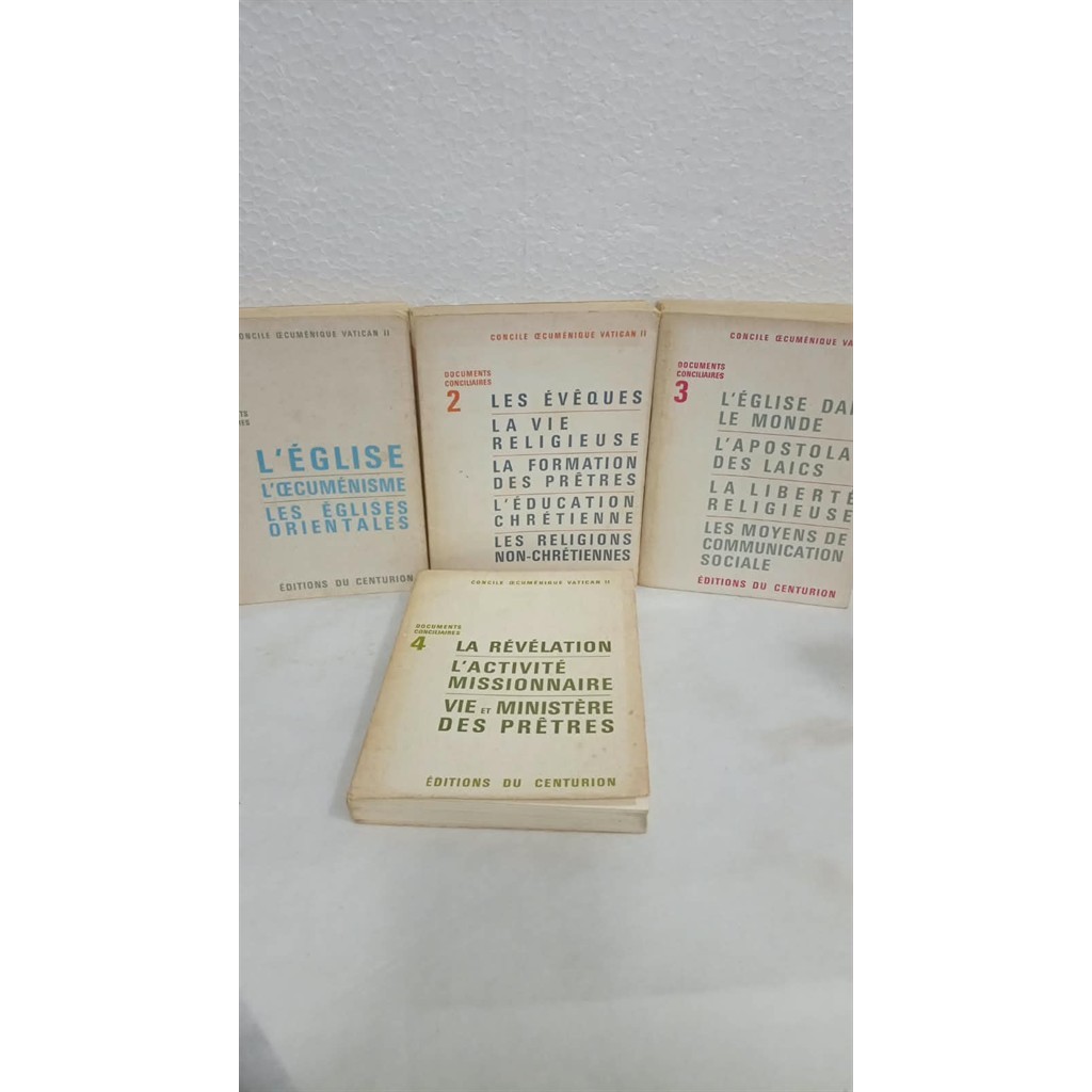 Documents Conciliaires - 4 Volumes, em Francês autor Editions du Centurion