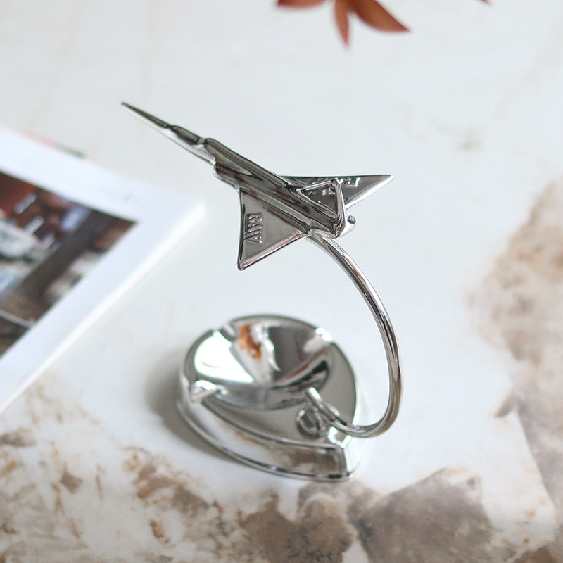 Q0DQ Creative metal airplane model, decorative ashtray, modern home decor, suitable for model homes, hotels, and recepti