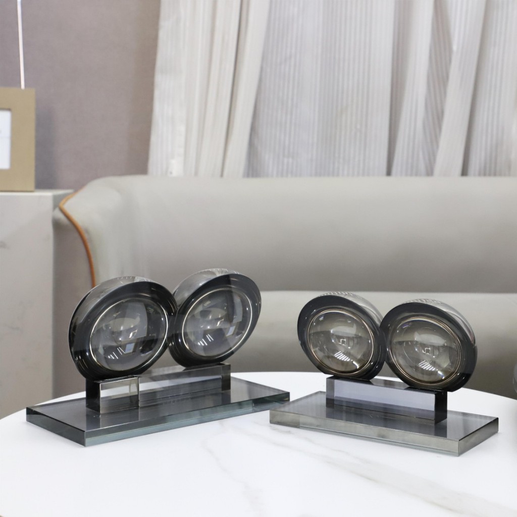 NPIG European-style, minimalist geometric crystal ashtray decoration, suitable for living rooms, hallways, hotel lobbies