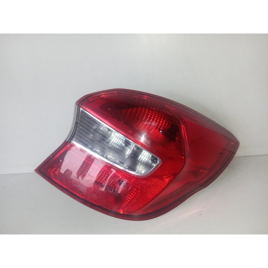 Lanterna Direita Traseira Original Ka Se 2015 a 2018 Hatch