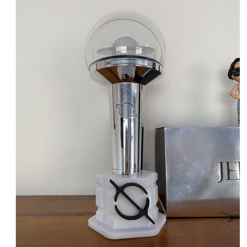 Jeff Satur v2 - Suporte para LightStick T-pop | Expositor Personalizado Impresso em 3D para Fãs