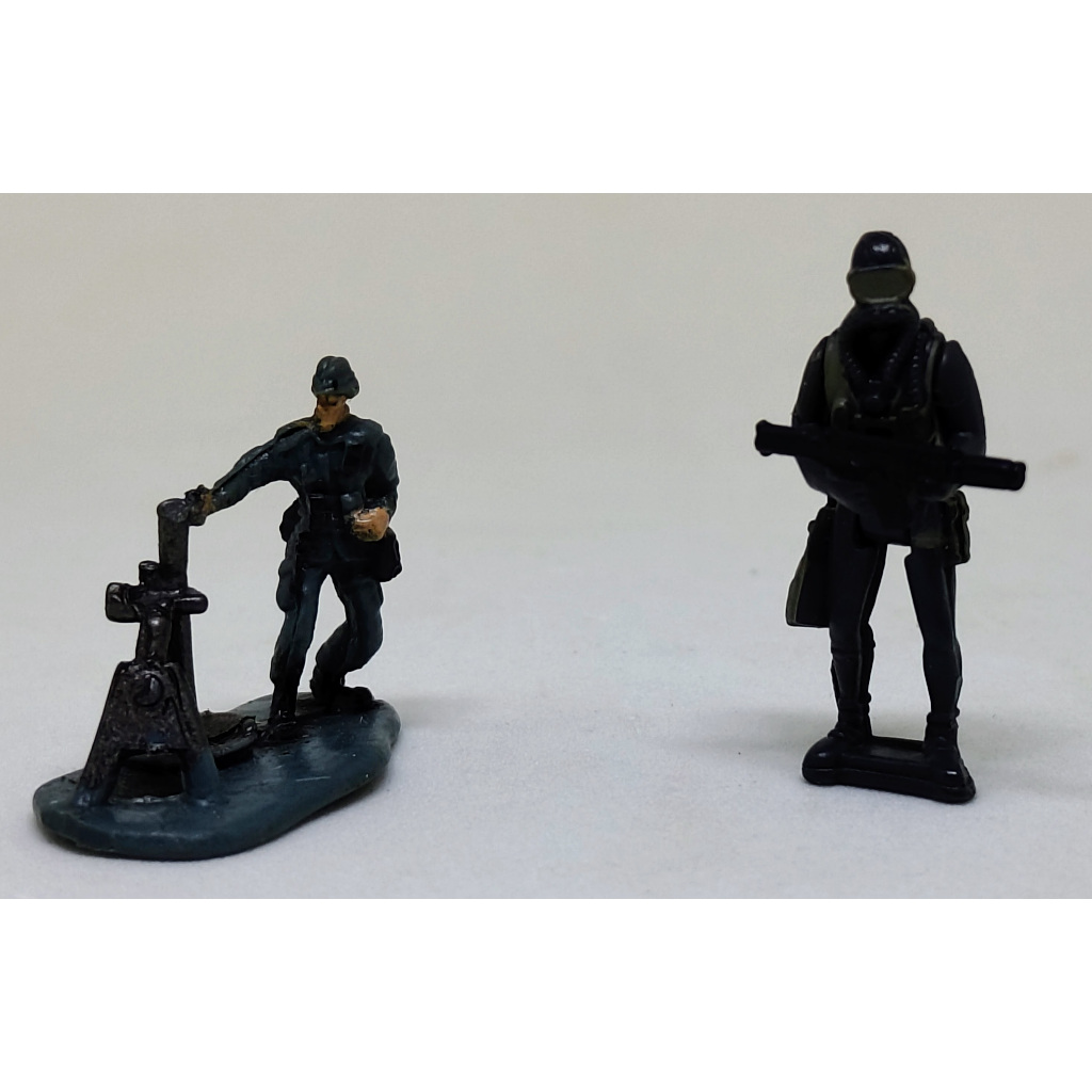 Set Com 2 Bonecos Micro Machines Military