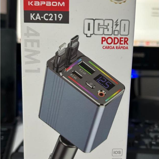 Carregador Automotivo PD QC Super Fast Charge Retrátil Com Voltagem LED e Luz RGB