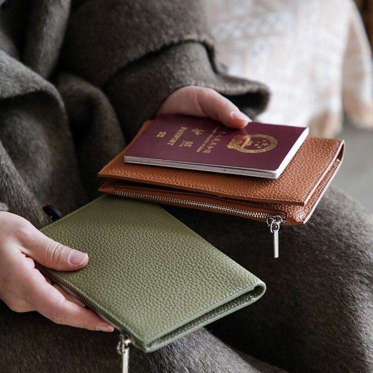 Passport Holder, PU Leather Ultra-thin Passport Bag, Multi-function Portable Credit Card Wallet Travel