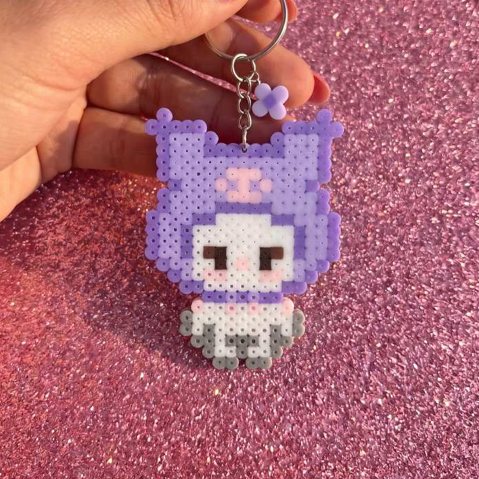 Chaveiro Kuromi em Hama Beads Pixel Art | Artesanal Fofo Kawaii Bolsa Mochila