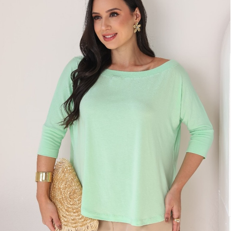Blusa Feminina Básica Candy Colors em Malha Viscolycra Gola Canoa Manga 3/4 Elegante P M G GG