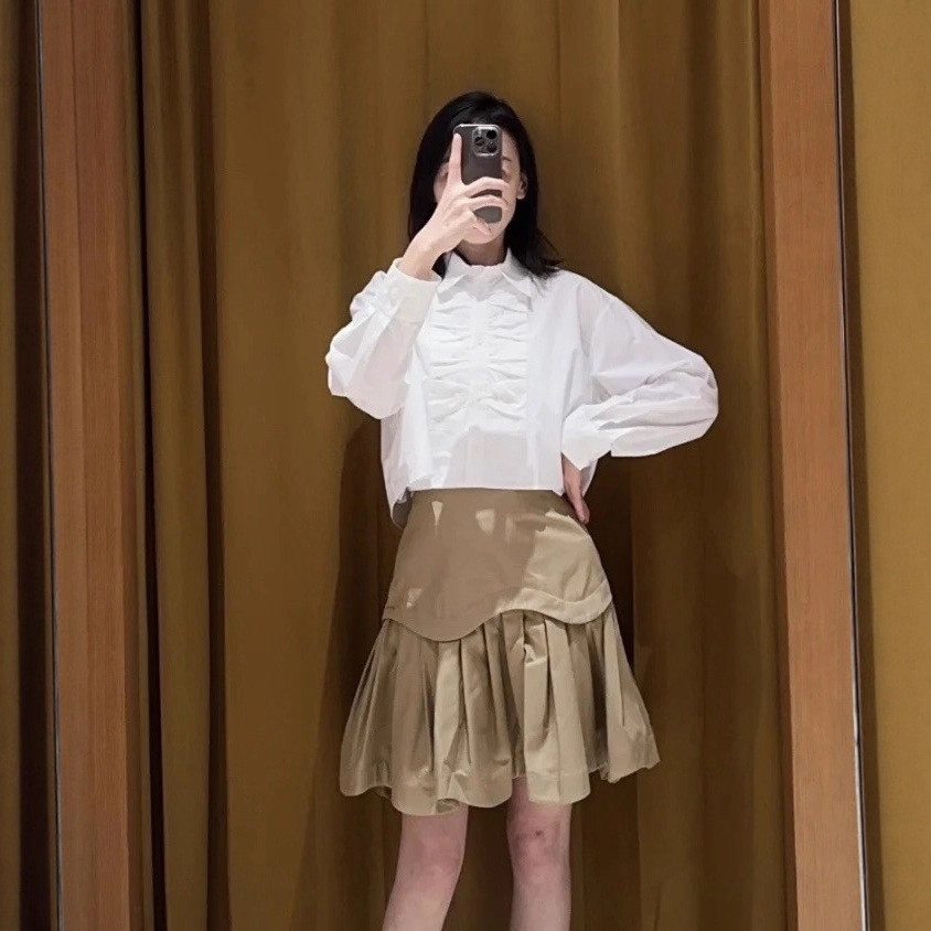 5PI5 Sandro Elegant2025Early autumn new collection: elegant, pleated, ruffled, long-sleeved, short white shirt with a co