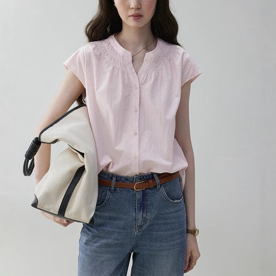 Pink round-neck short-sleeve commuter shirt for women25Summer Loose Pleated Casual Top