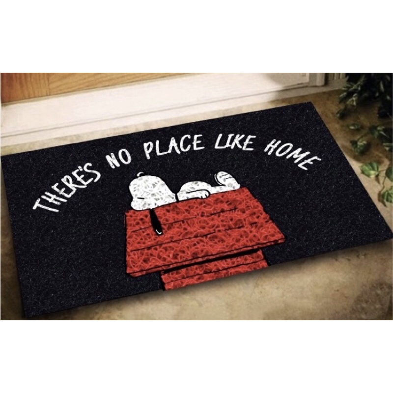 Tapete Capacho Snoopy There s No Place Like./ M:0,60 cm X 0,40 cm.