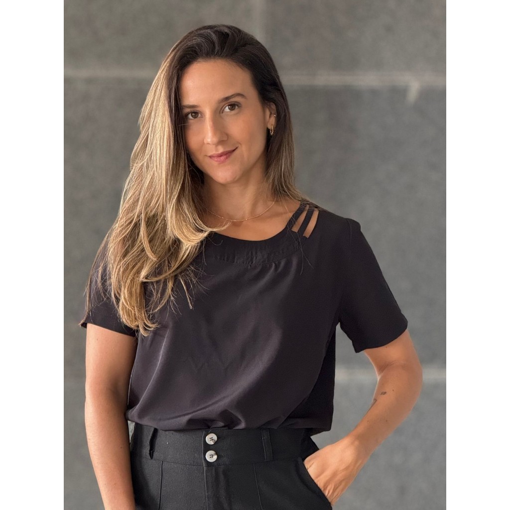 Blusa Feminina Manga Curta Sem Decote Básica Lisa Four Stripes Outubro Tendência