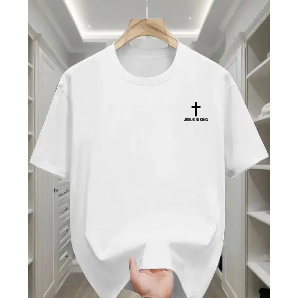 Camiseta Unissex Estampa Jesus Is King Cristã Minimalista Básico e Estiloso Lançamento