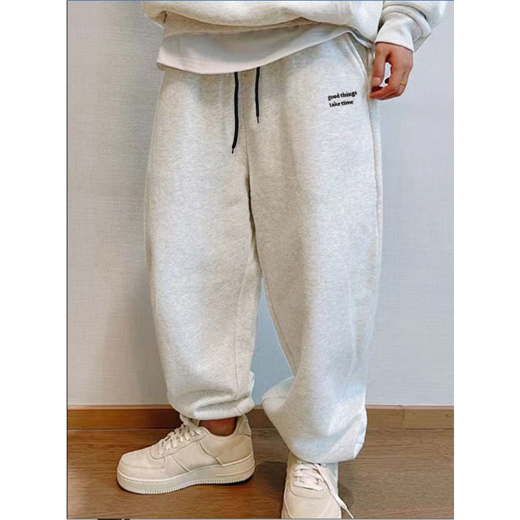 Calça Wide Leg Urban Style Moletom Confortável Unissex Estampada Good Things Take Time