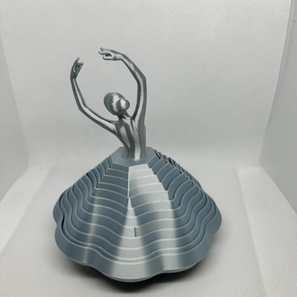 Escultura Bailarina Articulada – Design 