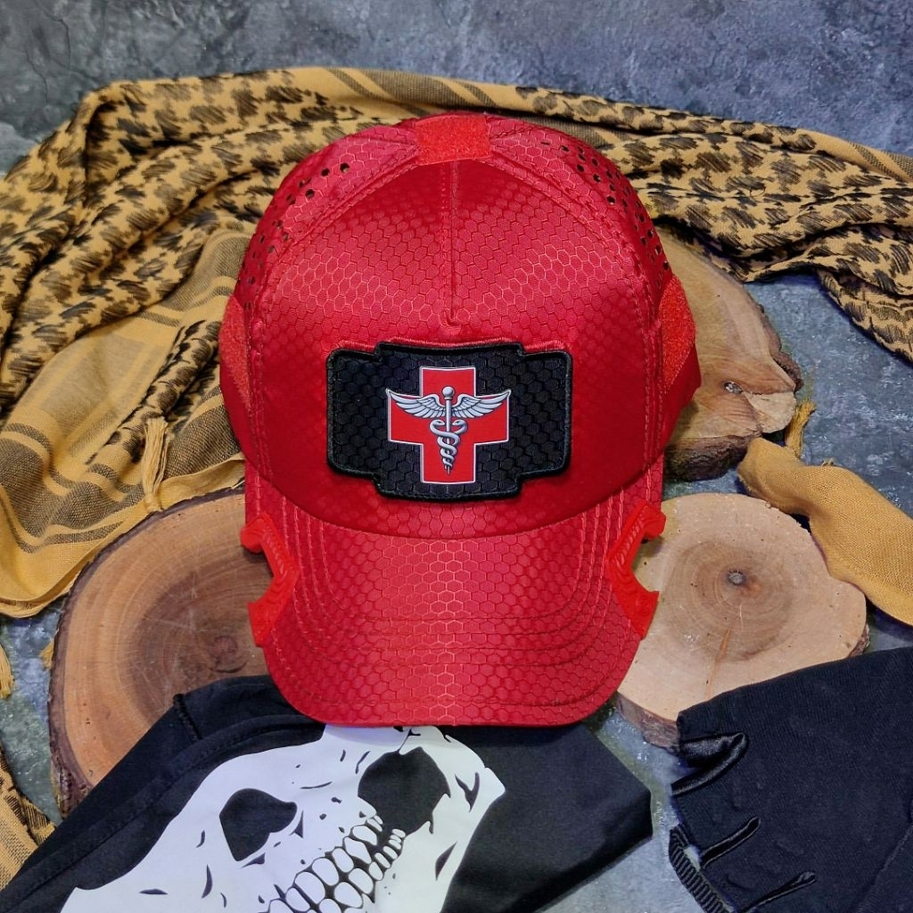 Boné Tático RED CROSS Operador Médico PARAMEDIC