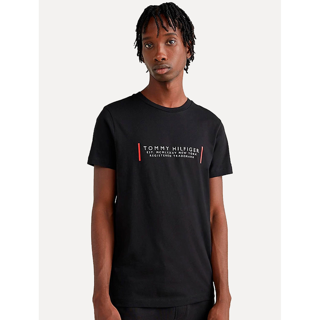 Camiseta Tommy Hilfiger Masculina Text Bar Corp Preta