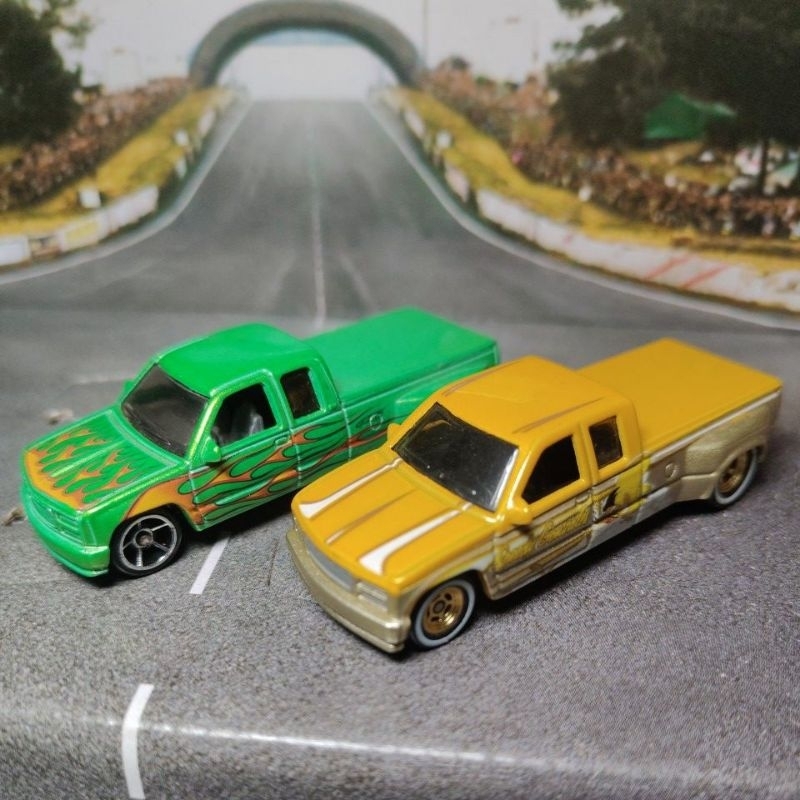 Hot Wheels Customized C3500