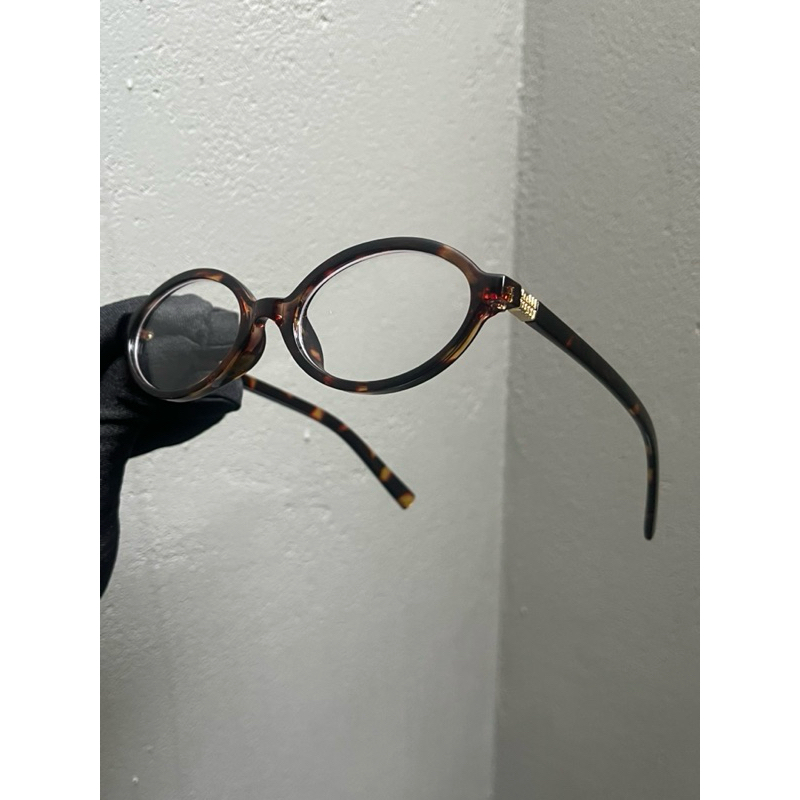 Modelo Transparente Óculos de Sol Feminino Oval Retrô Vintage Miu Tendência das Blogueiras Moda Y2K Minimalista Anos 90