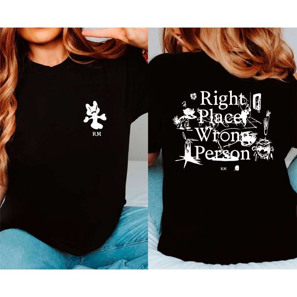 Camiseta Premium Right Place Wrong People BTS Kpop Namjooning Unissex Envio Imediato