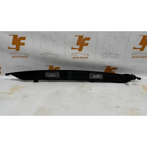 Moldura Luz Placa Hyundai Creta 2023/2025 C/ Câmera Ré Botão