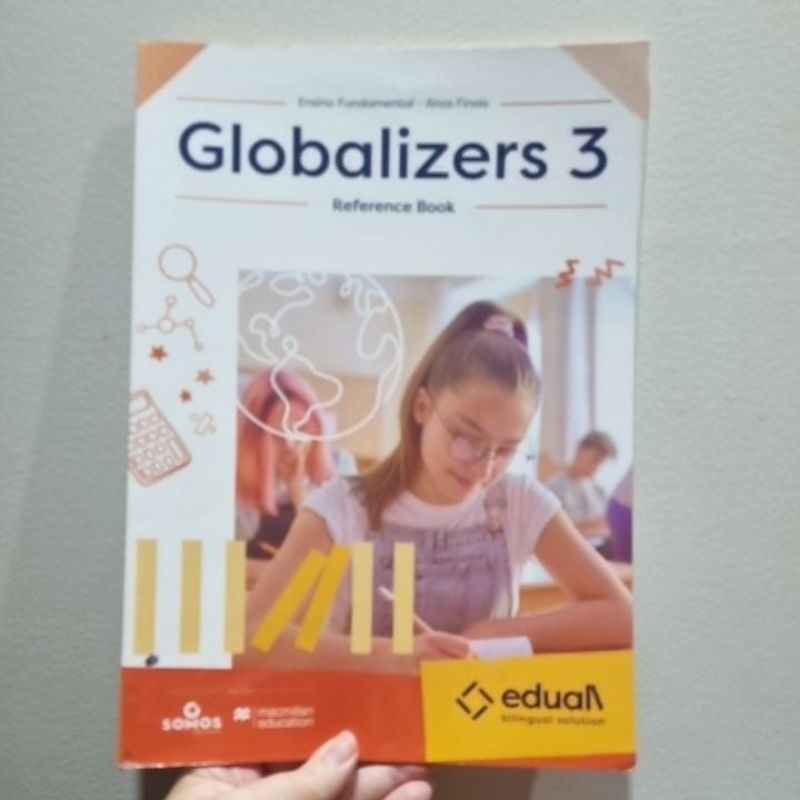 livro de inglês globalizers 3 reference book