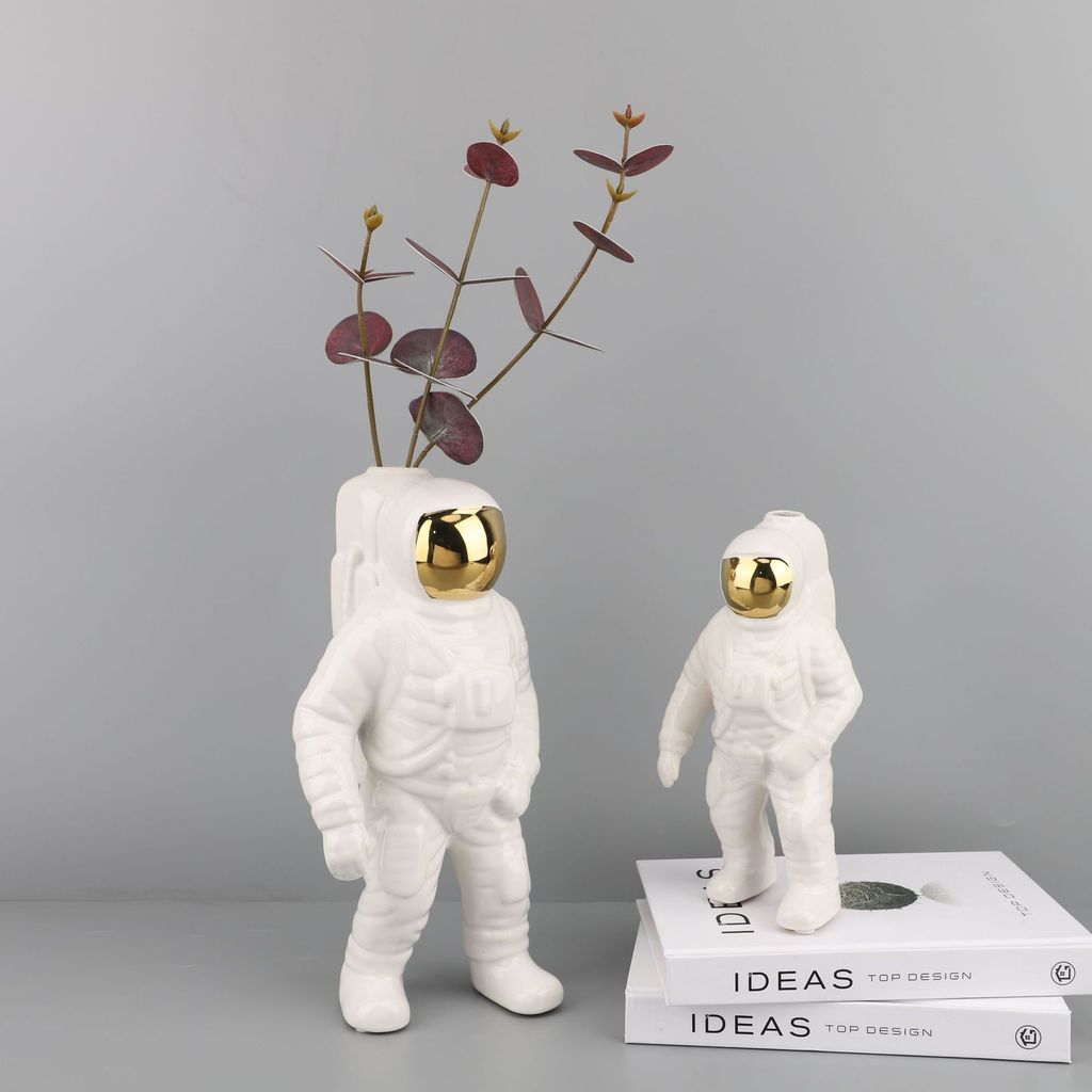 KGRP New Chinese-style creative astronaut-themed bedroom, study, living room, dining room, TV cabinet, and desktop decor