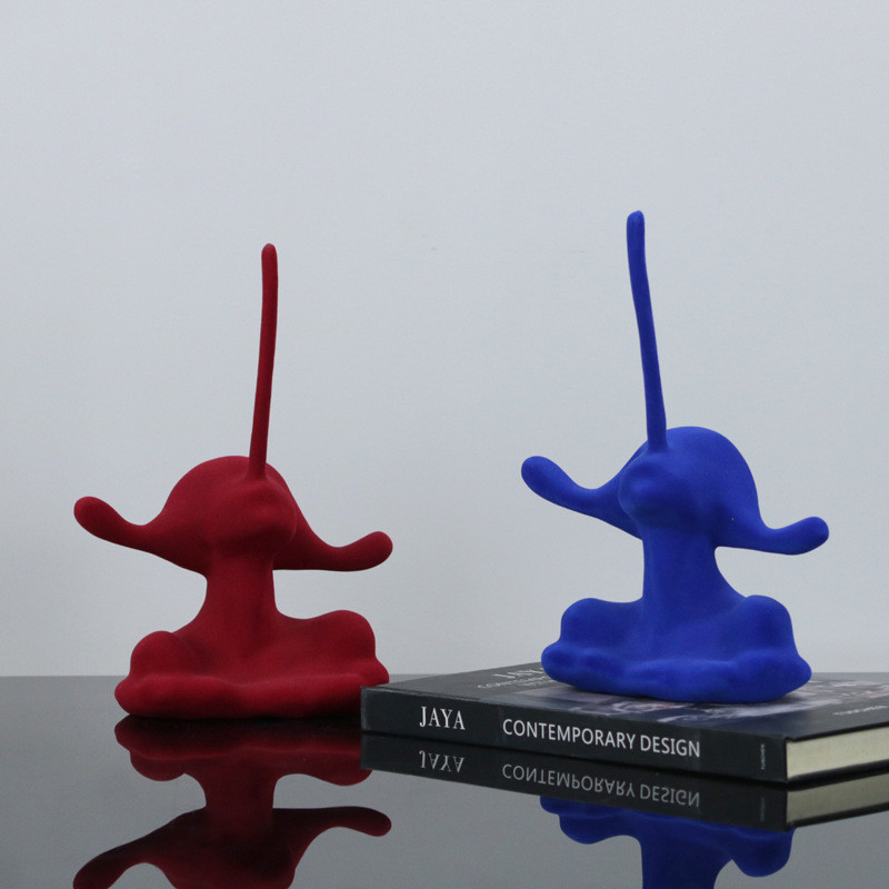 Modern minimalist creative long-nosed figure ornament for model homes, study rooms, living rooms, children's rooms, and