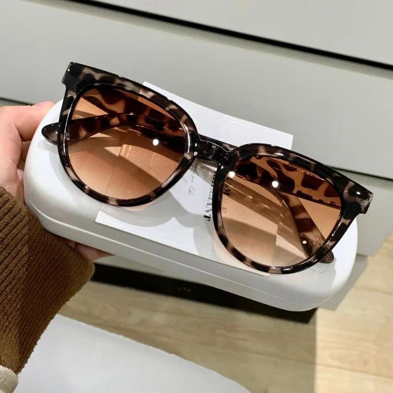 Novo Vintage Oval Óculos De Sol Moda Feminina Retro Feminino Nova Senhora Tons UV400 Eyewear