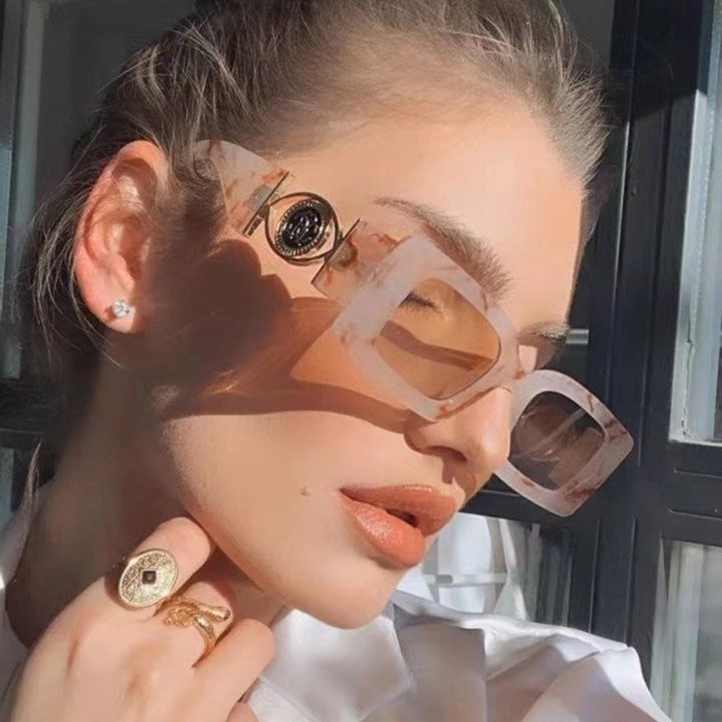 New Rectangle Sunglasses Women Men 2024 Vintage Fashion Square Female Luxury Black Sun glasses Male UV400 Eyewear