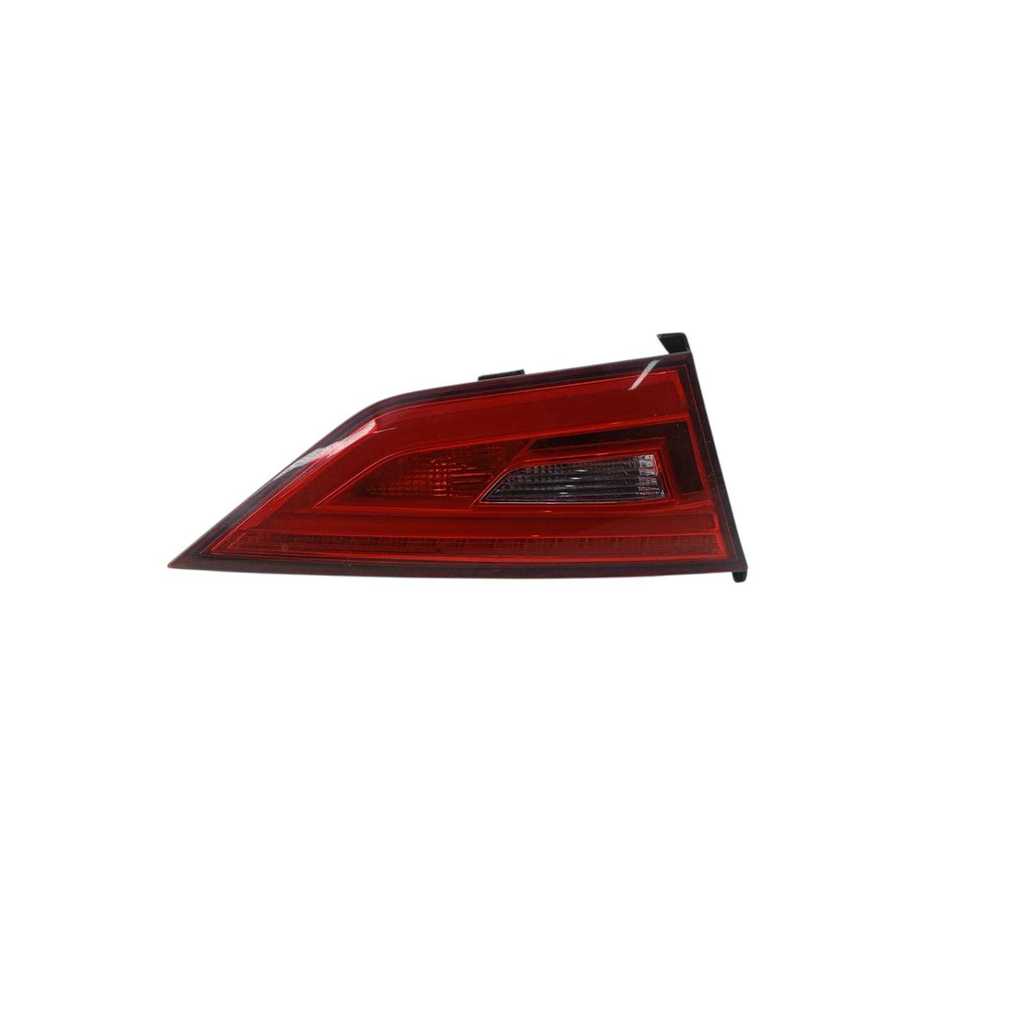 Lanterna Tampa Esquerda Audi A3 sedan 2014 a 2017