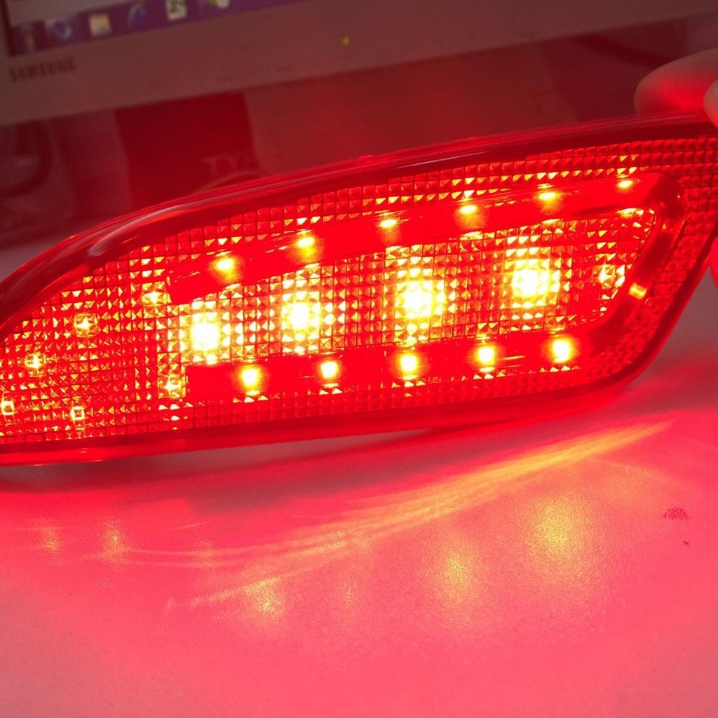 Adequado para toyota camry 2015 para toyota camry modificado amortecedor traseiro luz traseira Surround LED