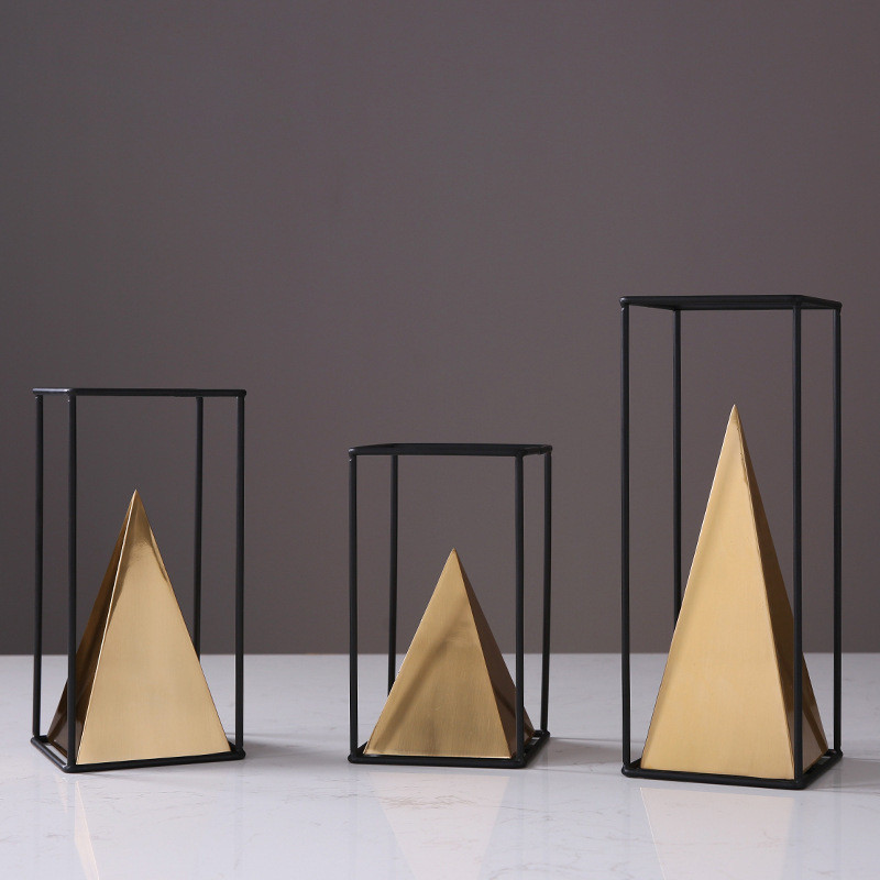 QTBF Modern European and American style living room entrance hall pyramid metal ornaments, TV cabinet decorations, and h
