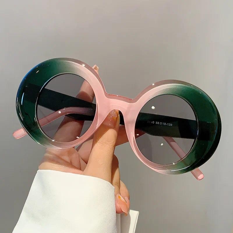 Vintage Redondo Óculos De Sol Feminino Moda Doce Cor Ao Ar Livre Praia Tons Na Marca Designer UV400 Eyewear