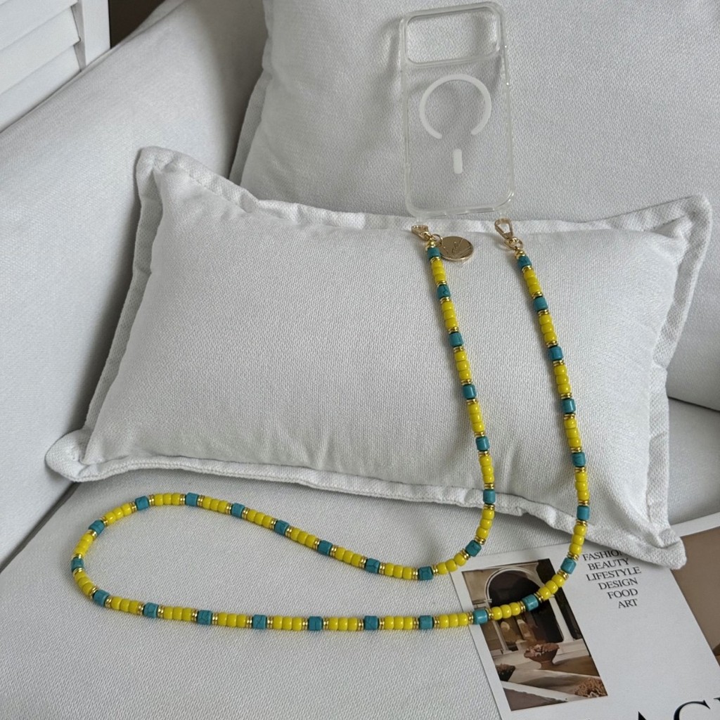 8ZWJ LCF Exquisite glass and turquoise beaded phone chain, bohemian style, can be worn crossbody