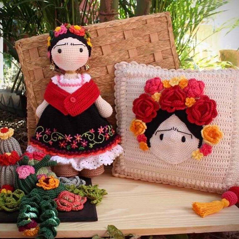 FRIDA KAHLO