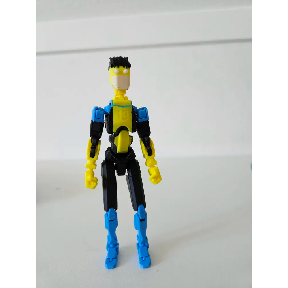 Dummy 13 Invincible Mark Grayson Articulado 20cm