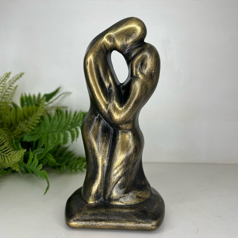 Escultura Estatuá Estatueta  Casal Beijando Abraçado Minimalista Decoração - Design de Interiores