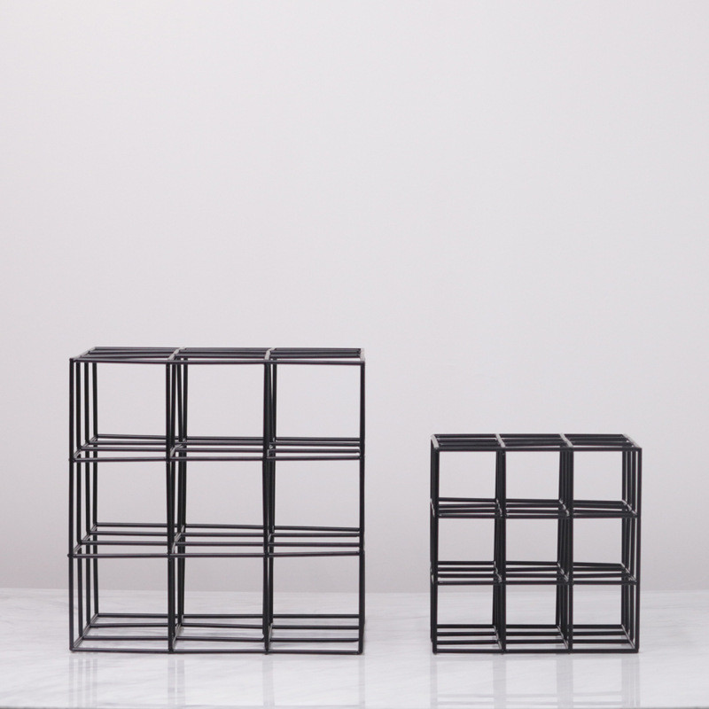 GLST Modern minimalist geometric hollowed-out decorative piece, wrought iron square, three-dimensional frame, suitable f