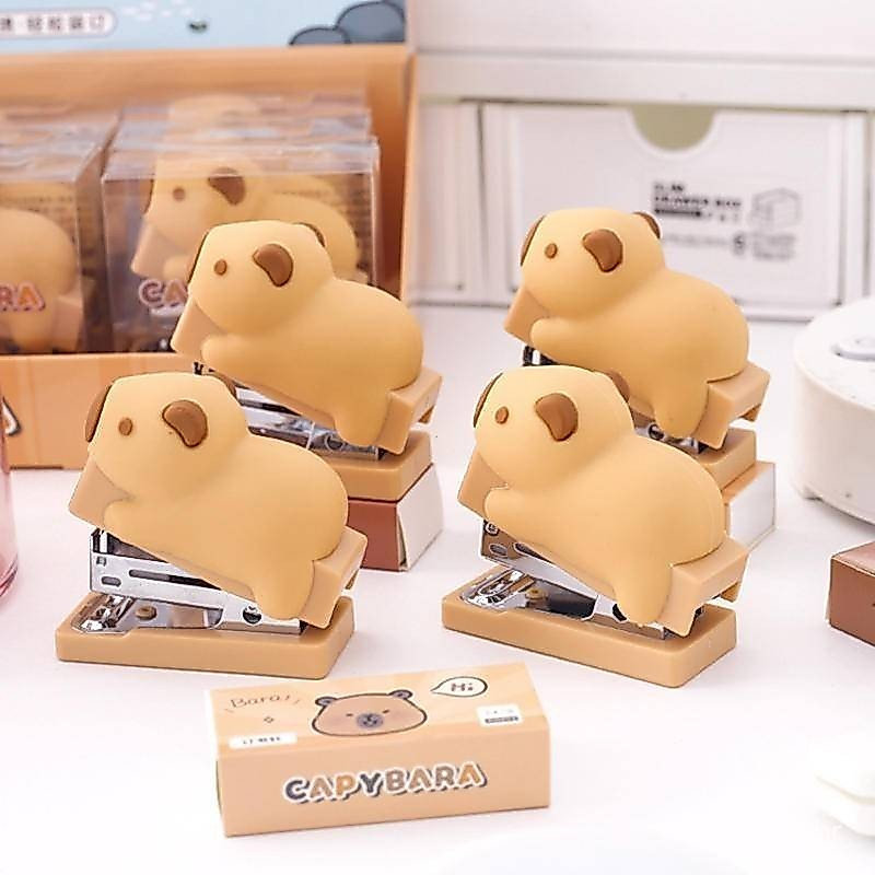 1Pcs Capybara 3D Cartoon Mini Grampeador Conjunto De Grampeadores Papel De Encadernação Papelaria Ferramentas Material E