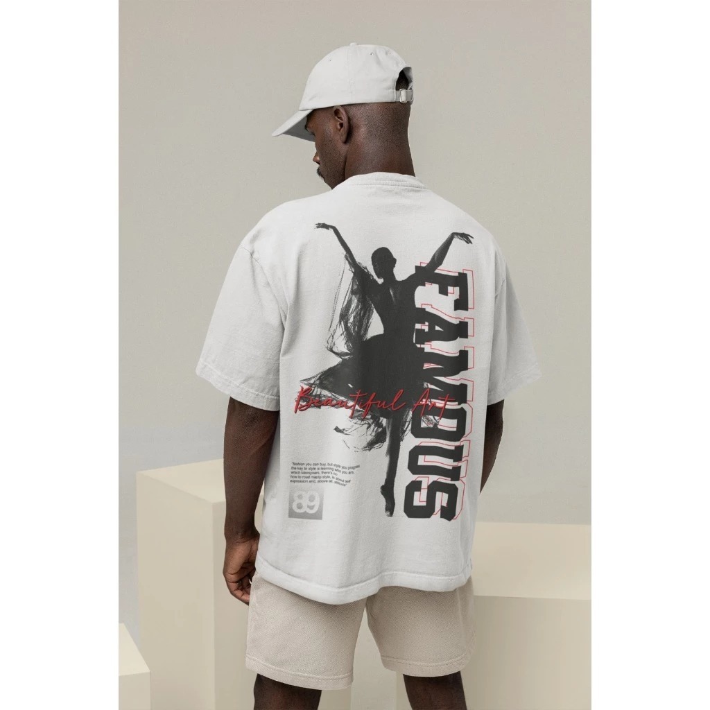 Camisetão Oversized Streetwear 'Famous' Estampa Gráfica Bailarina 100% Algodão Unissex