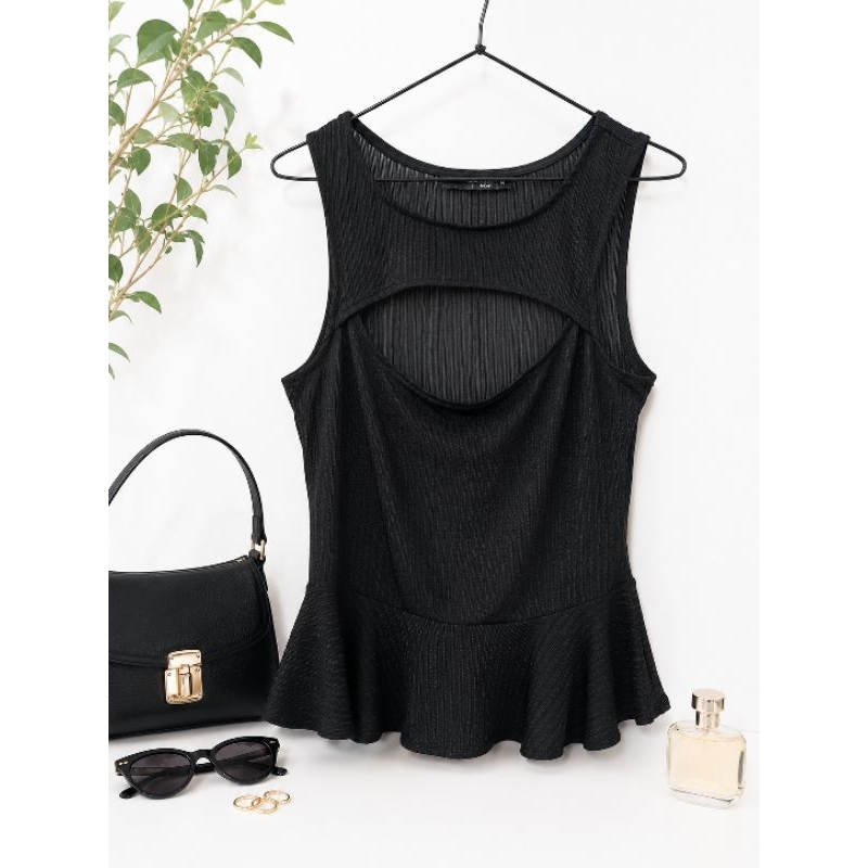 Blusa Clock House Night Preta com Brilho Peplum Recorte Frontal Sem Manga Tam M (Brechó)
