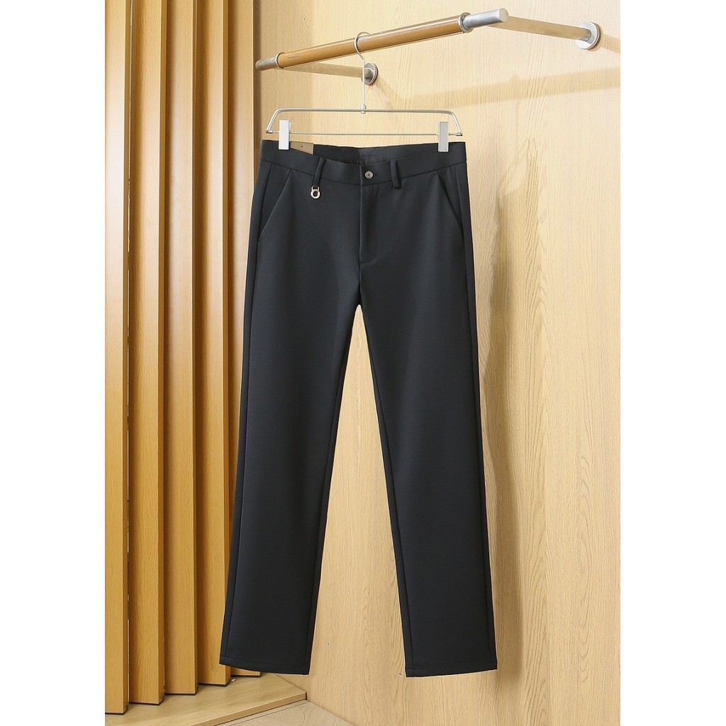 Men's business casual pants, made from a blend of fibers, featuring a loose fit, stylish design, versatile style, comfor