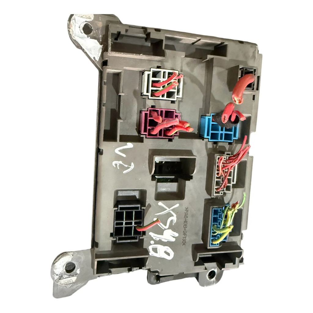 Caixa Fusivel Bmw X5 B010105300 Lh Auto Pecas