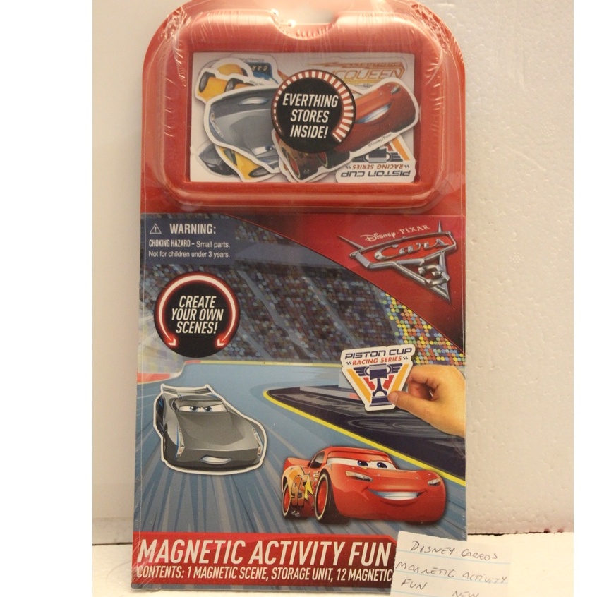 DISNEY - CARROS MAGNETIC ACTIVITY FUN NEW CREATE YOUR OWN SCENES  (ref 29)