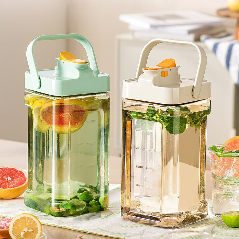 [Large Capacity] 【2.2L Extra-Large Capacity】Outdoor Multifunctional Insulated Water Jug/Camping Accessories/Cooler